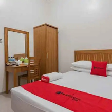 RedDoorz Syariah Plus @ Perintis Guesthouse Tasikmalaya, 打横 — 照片 2