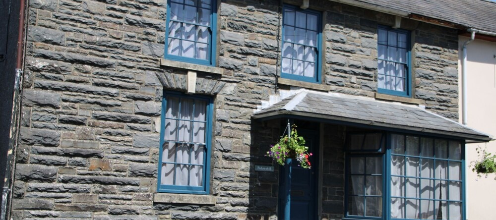 Country Stone/Slate House In Tiny Market Village, Лланибитер — фото 1