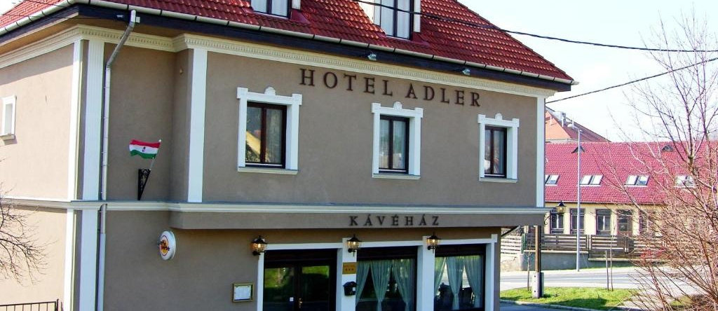 Adler Hotel, 布道尔什 — 照片 1