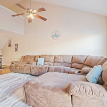 Good Vibes Only - Perfect Home In Quiet Residential Area With Work/study Space 4 Bedroom Townhouse by Redawning, 格罗夫敦 — 照片 2