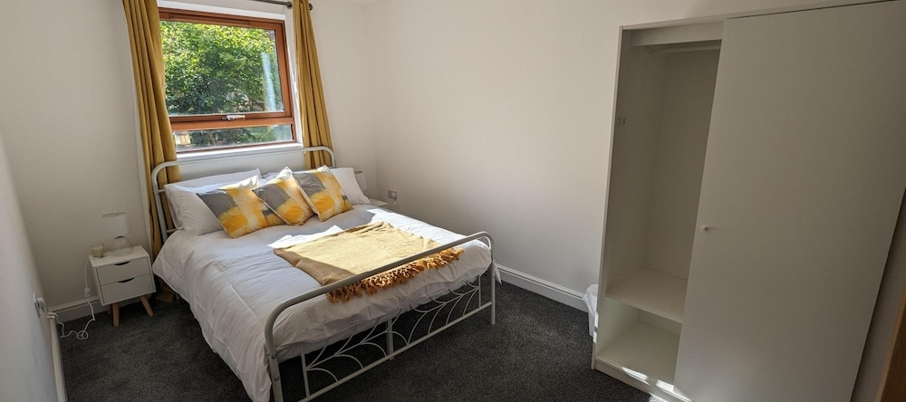 Greenhithe Flat-kent- 20 Mins to London-petsok, Greenhithe — photo 1