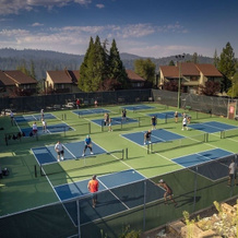 Star of the Mountain - The Star of Your Vacation by Yosemite Region Resorts, 格罗夫兰 — 照片 4