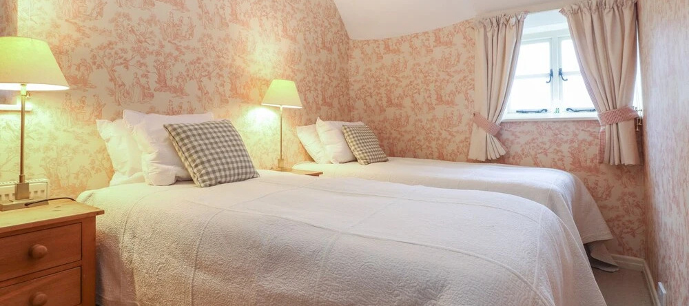 Spring Cottage, Cirencester, Киренчестер — фото 1