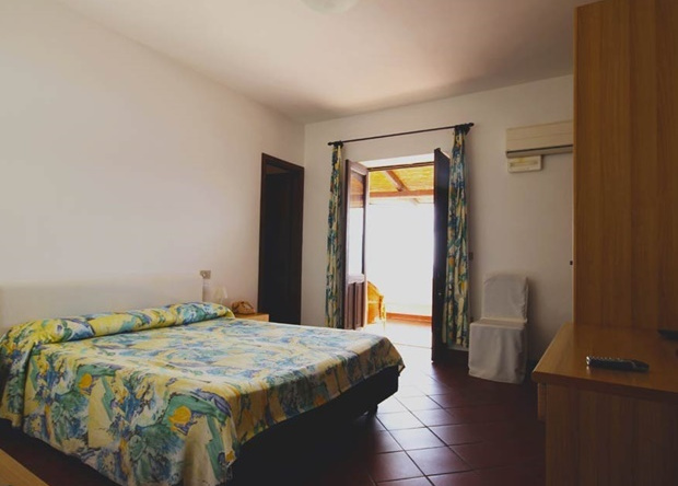 Hotel Bellavista, 圣玛丽娜萨利纳 — 照片 1