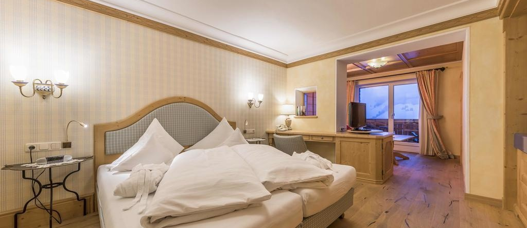 Hohenfels**** Das Genusshotel, 坦海姆 — 照片 1