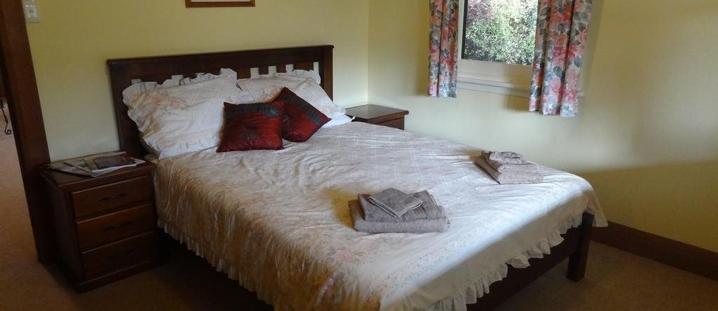 Maple Hill Cottage, Castle Forbes Bay — photo 1