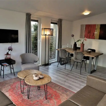 Comfy Chalet with Dishwasher near Beach, 比丁赫伊曾 — 照片 2