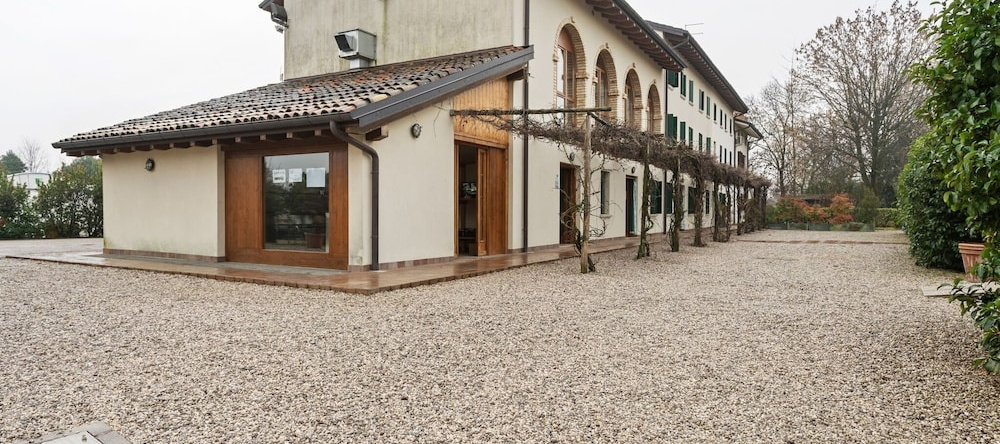 Pleasant Holiday Home in Sacile With Sauna, Sacile — photo 1