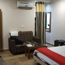 OYO 29062 Hotel Alankar Greens, 安比卡普尔 — 照片 2