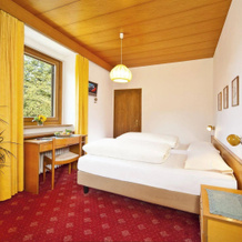 Alpinhotel Vajolet - Adults only, Tires — photo 3