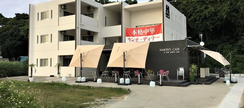 The White Reef, Uruma — photo 1