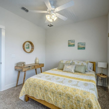 Beach Escape One - Luxury Townhome, Jacksonville Beach — photo 3