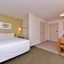 Americas Best Value Inn & Suites Winnie, 温尼 — 照片 4