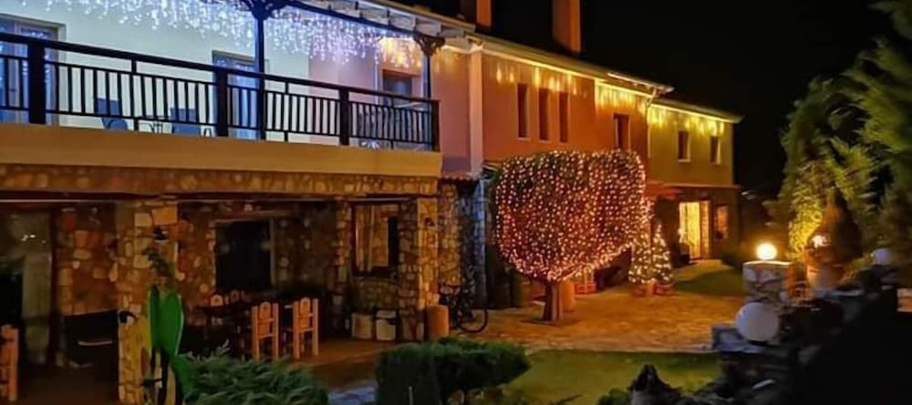 Aloni Hotel, Драма — фото 1