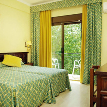 Hotel Els Caçadors de Maçanet, 马萨内特德卡夫雷尼斯 — 照片 2