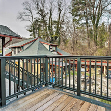 Walk To Dining: Saluda Main Street Retreat!, Салуда — фото 5