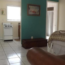 Eamon James Apartments & Suites, Lake Worth — photo 2
