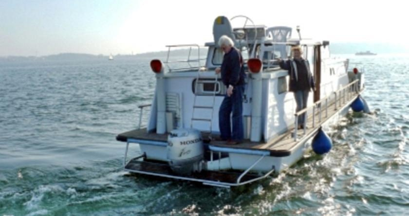 House Boat Catamaran, 亚贝尔 — 照片 1