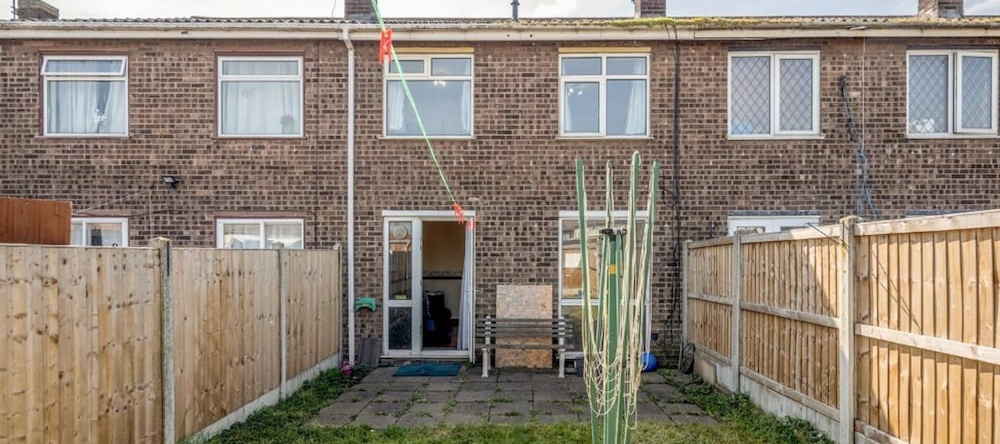Cosy 3 Bedroom Home With Wifi, Parking & Garden, Тилбери — фото 1