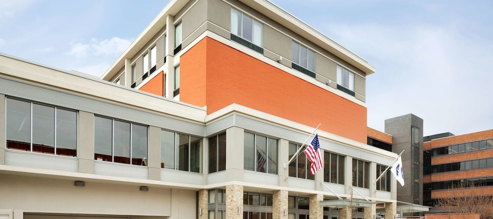 Hampton Inn And Suites Clayton/St. Louis-Gall, Clayton — photo 1