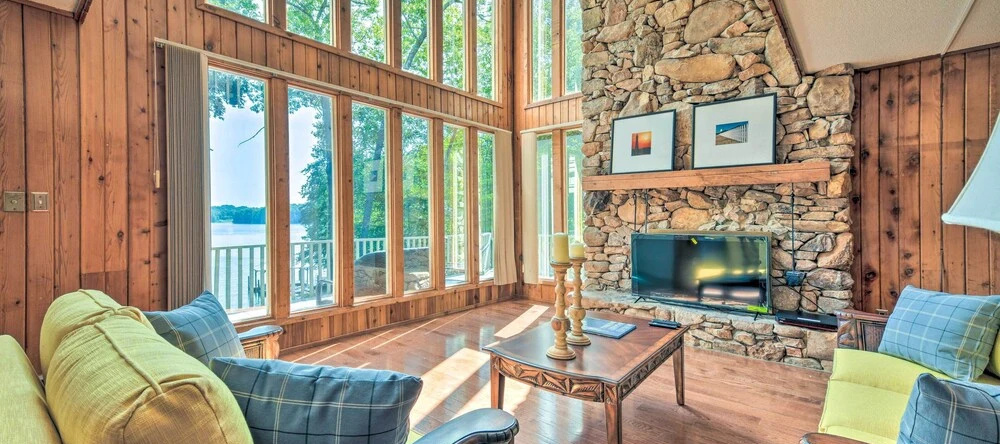 Quaint Lake Norman Home w/ Boat Dock + Grill!, 卡托巴诺曼湖 — 照片 1