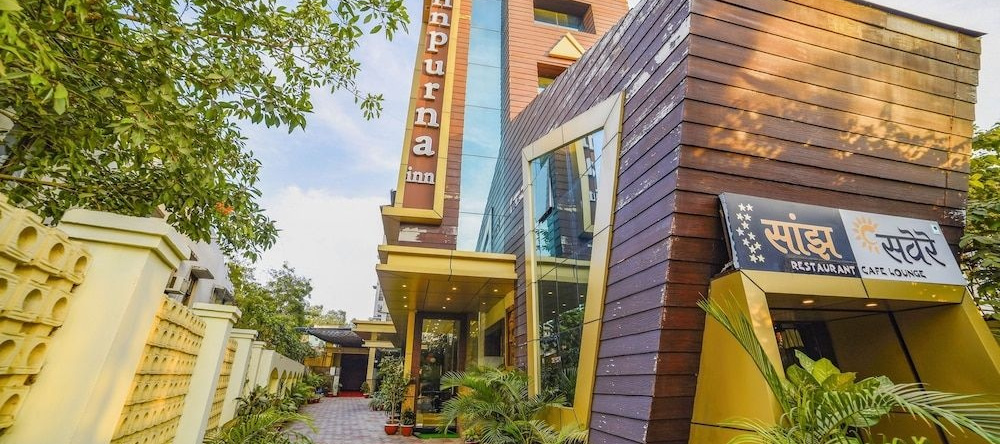 Hotel Annpurna Inn, 贾巴尔普尔 — 照片 1