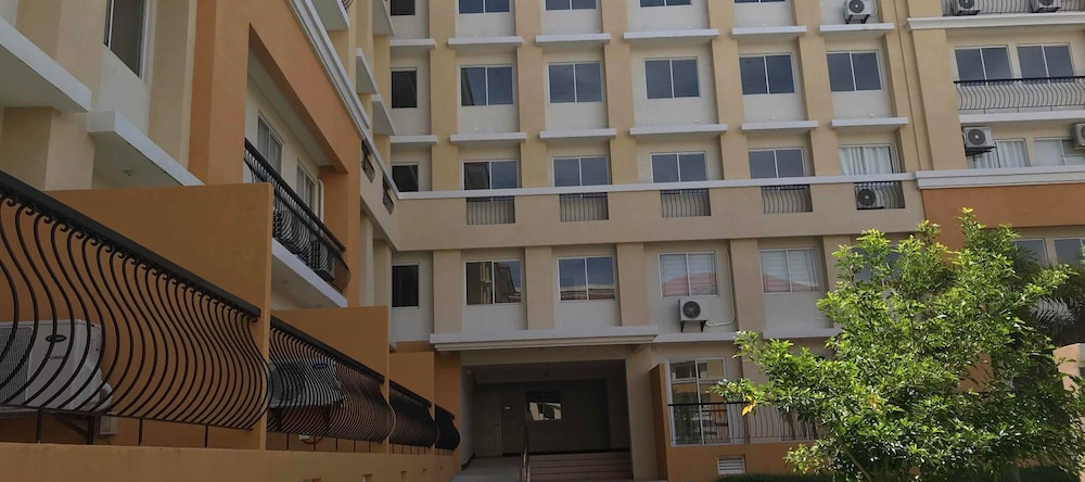 Rivera Rents, 宿务 — 照片 1