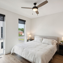 New Modern Townhome With Rooftop Patio 2 Bedroom Townhouse by RedAwning, Iowa City — photo 2