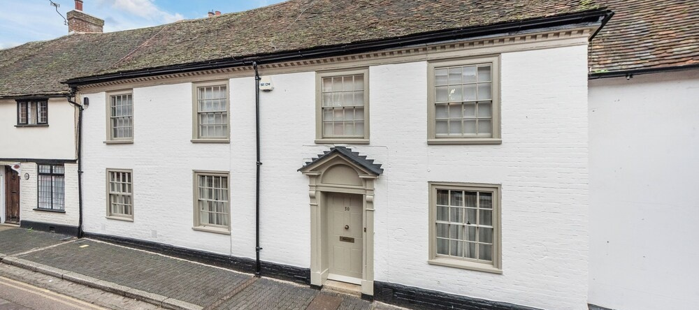 Lovely 3-Bed House In West Malling, Kent, West Malling — фото 1