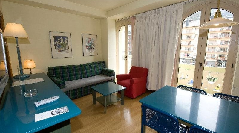 Apartamentos Hotel Pessets & Spa, 索尔特 — 照片 1