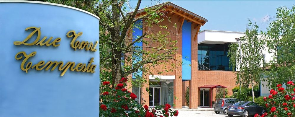 Hotel Due Torri Tempesta, 诺阿莱 — 照片 1