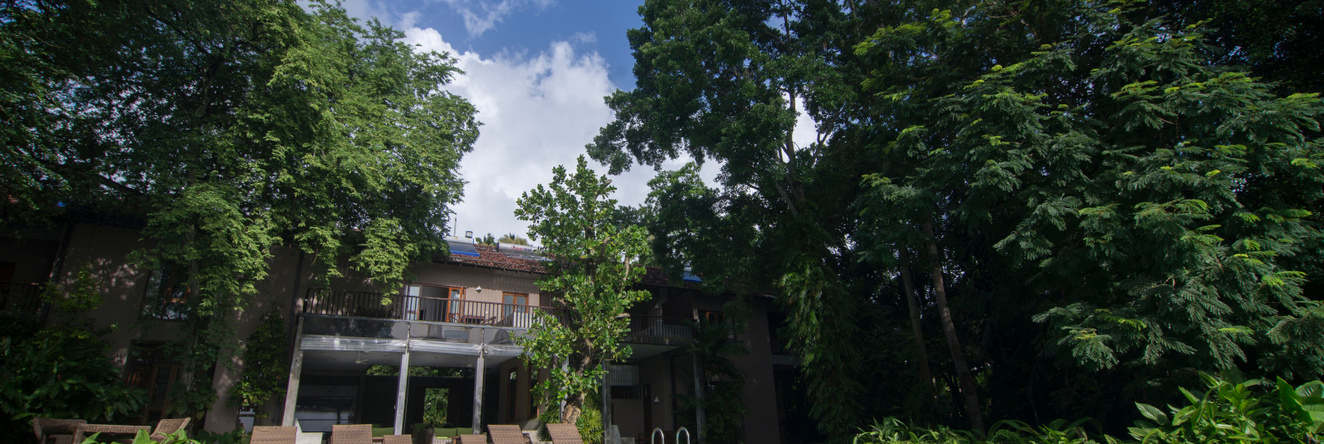 Roman Lake Ayurveda Resort Hotel, 阿洪加拉 — 照片 1