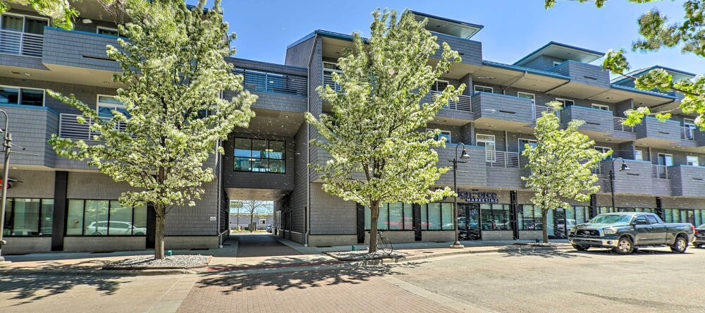 Grand Haven Condo - Walk To Nearby Hot Spots!, Гранд-Хейвен — фото 1
