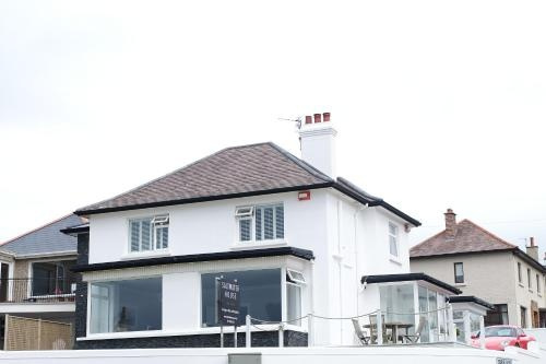 Strandeen Bed And Breakfast, Портстьюарт — фото 1