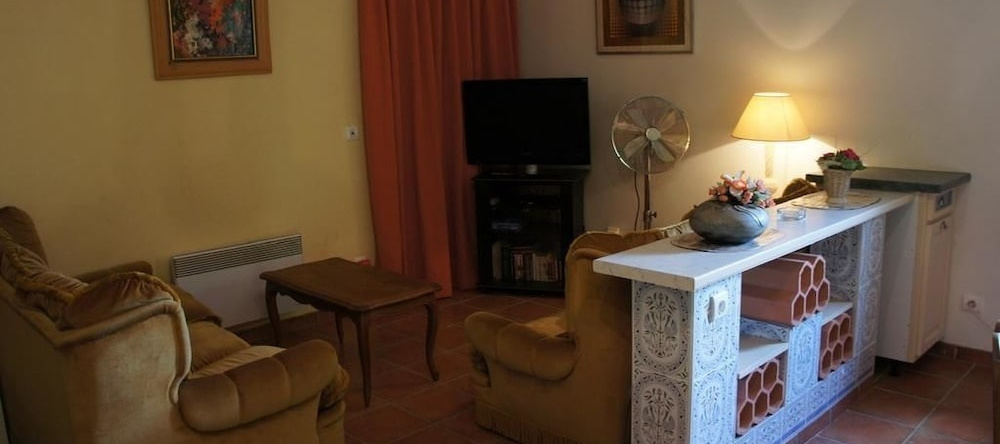 Grand Travers - Location vacances avec piscine proche d'Uzès - Gard -, 阿尔帕雅尔格 — 照片 1