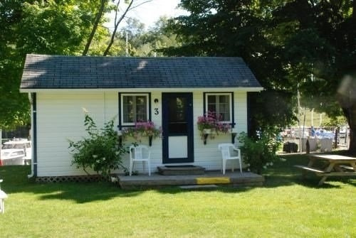 Bayfield River Cottage Colony & Marina Inc., 贝菲尔德 — 照片 1