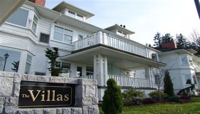 Crown Mansion Boutique Hotel & Villas, Qualicum Beach — photo 1