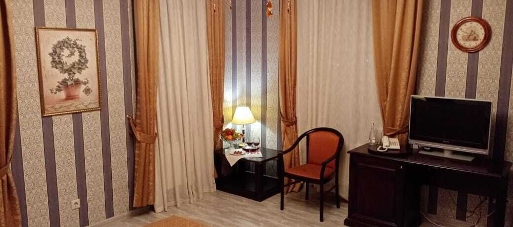 Elit Crous, Троицк — фото 1