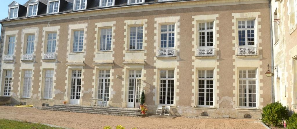 Château de Saint Ouen les Vignes, 圣旺-莱维涅 — 照片 1