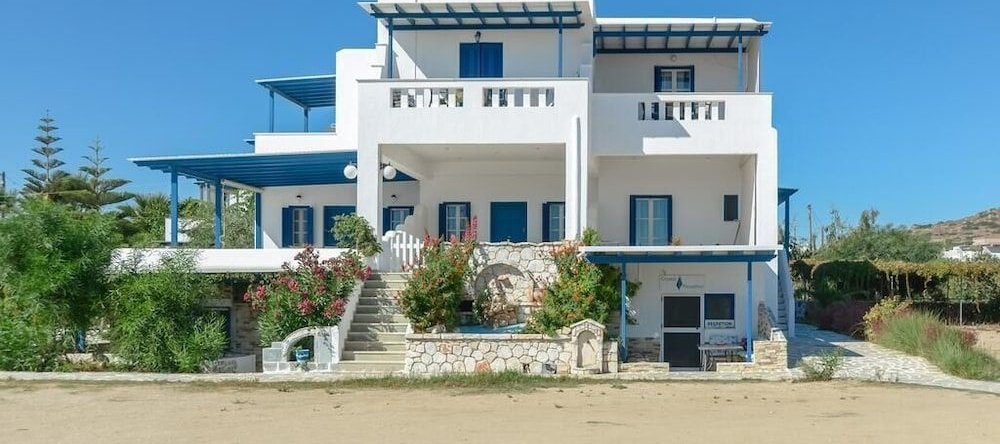 Crystal Naxos 2 Apartments at Mikri Vigla, 卡斯特拉基 — 照片 1