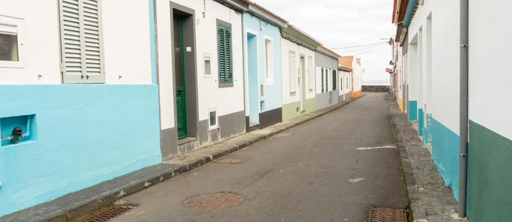 Casa Piscinas Naturais, São Brás — фото 1