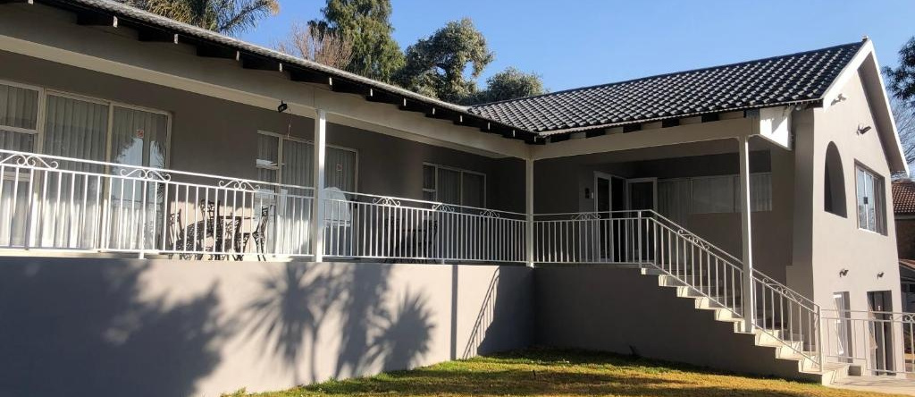 6 on Acacia & 8 on Acacia Guesthouse, 贝德福德维尤 — 照片 1