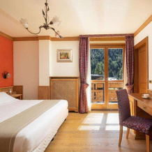 Hotel Splendid, 麦当娜迪坎皮利奥 — 照片 5