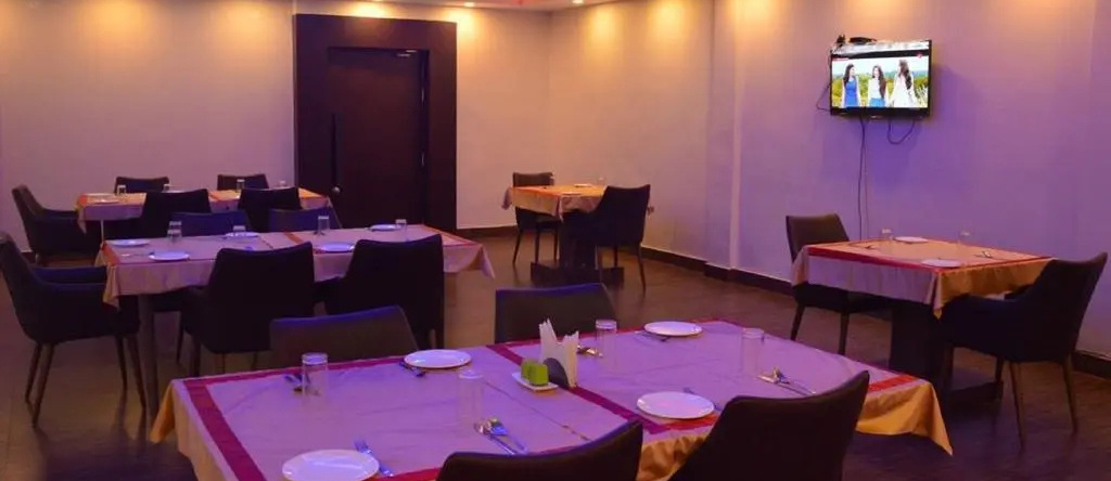 Seamens Club N Hotel, 帕拉迪普 — 照片 1