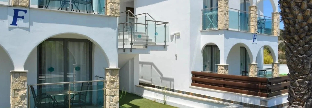 Latchi Escape Hotel & Suites, 新霍里奥 — 照片 1