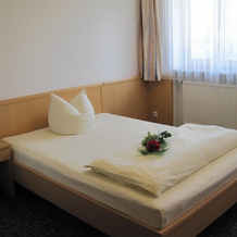 Hotel Garni Jagermo, Грасбрунн — фото 3