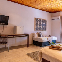 Out of Africa Town Lodge, 奥希瓦罗 — 照片 3