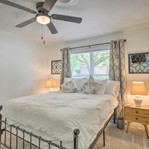 1 Mi to Main St: Brenham Retreat w/ Game Room, Brenham — photo 4