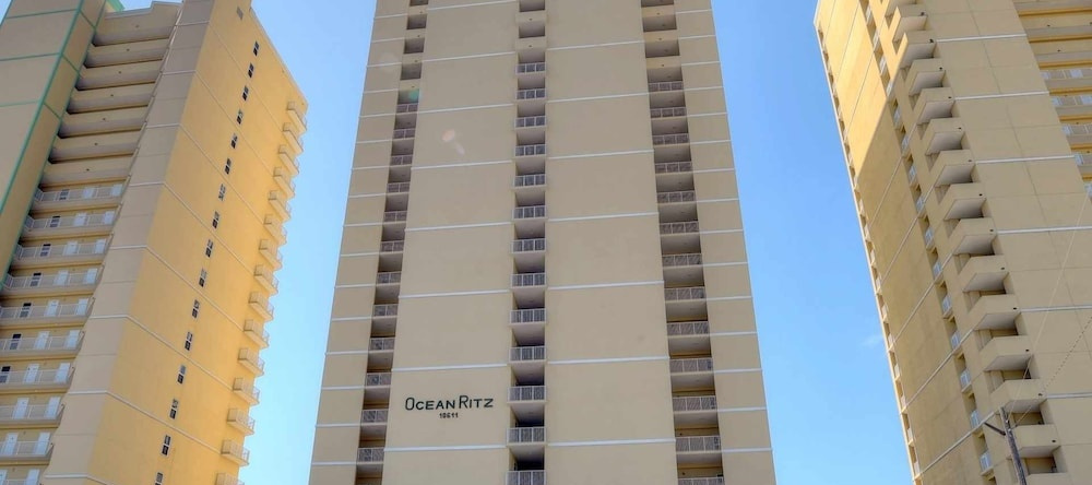 Ocean Ritz Condominiums, Панама-Сити-Бич — фото 1