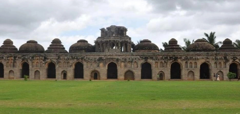 Hampi Heritage & Wilderness Resort, 霍萨佩特 — 照片 1
